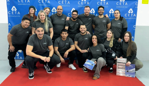 Foto de graduación de la primera promoción del curso Sellador Aeronáutico de 2025